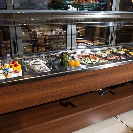 Premier Agrinio Heart Hotel Eksteriør billede
