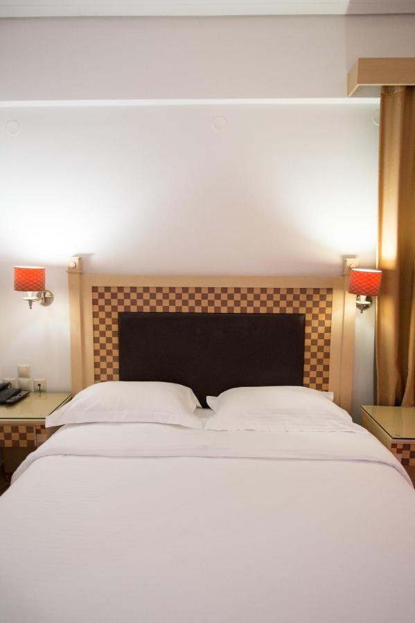 Premier Agrinio Heart Hotel Eksteriør billede