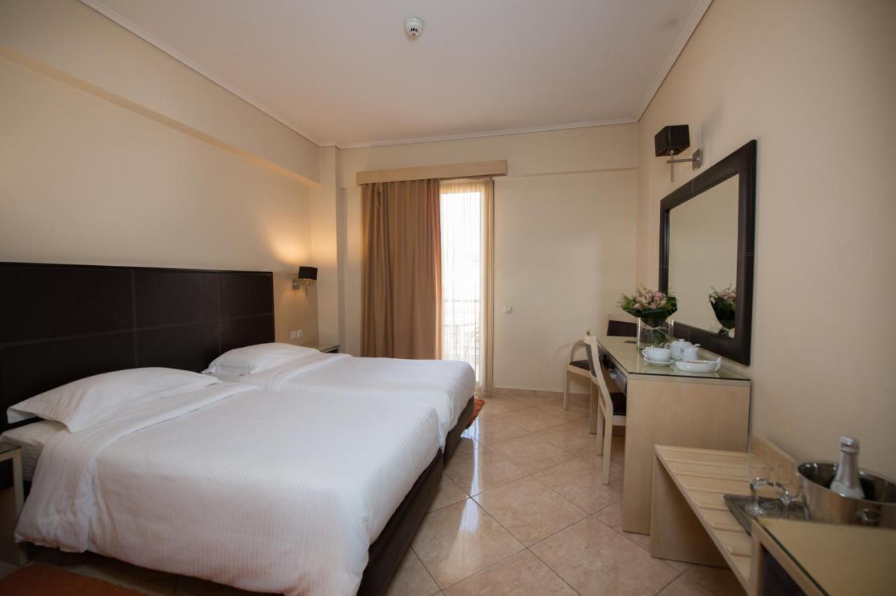Premier Agrinio Heart Hotel Eksteriør billede